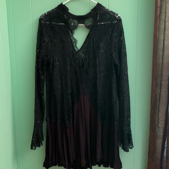 Free People ls top *IN BLACK - Picture 2 of 3